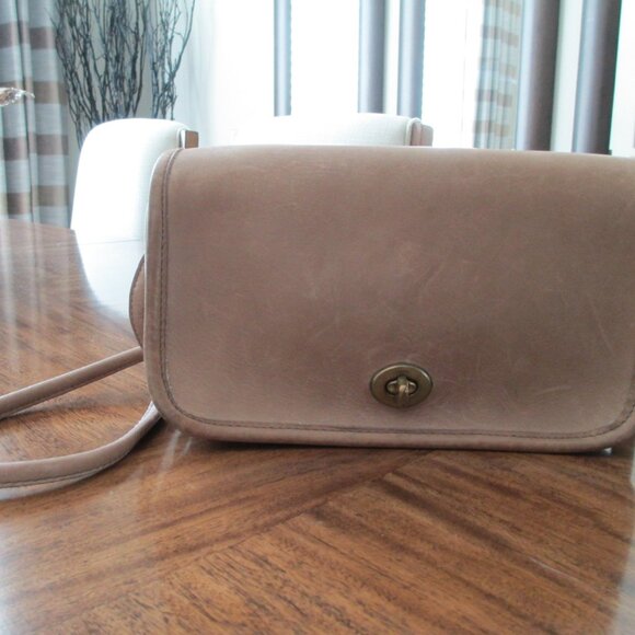 Coach Handbags - Coach Dinky bag -- putty color